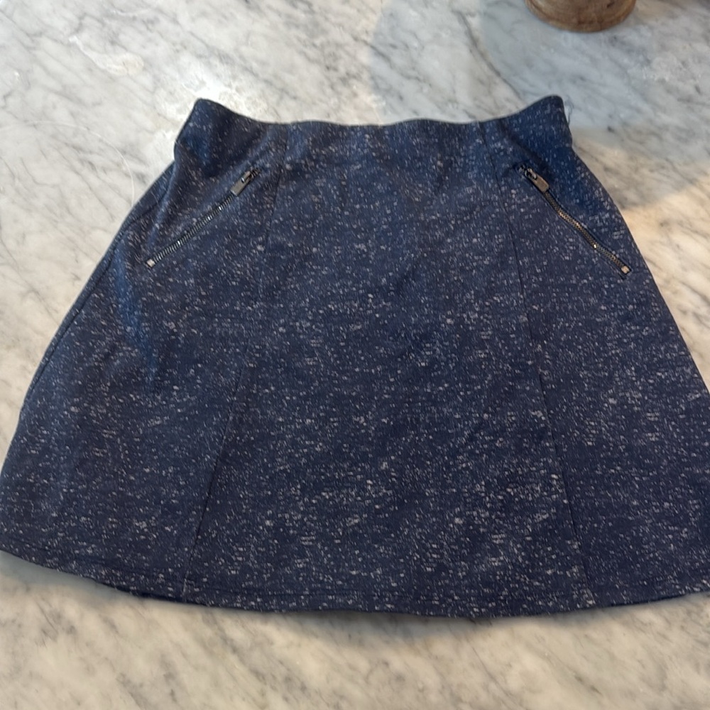 LIKE NEW- Hollister a-line skirt
